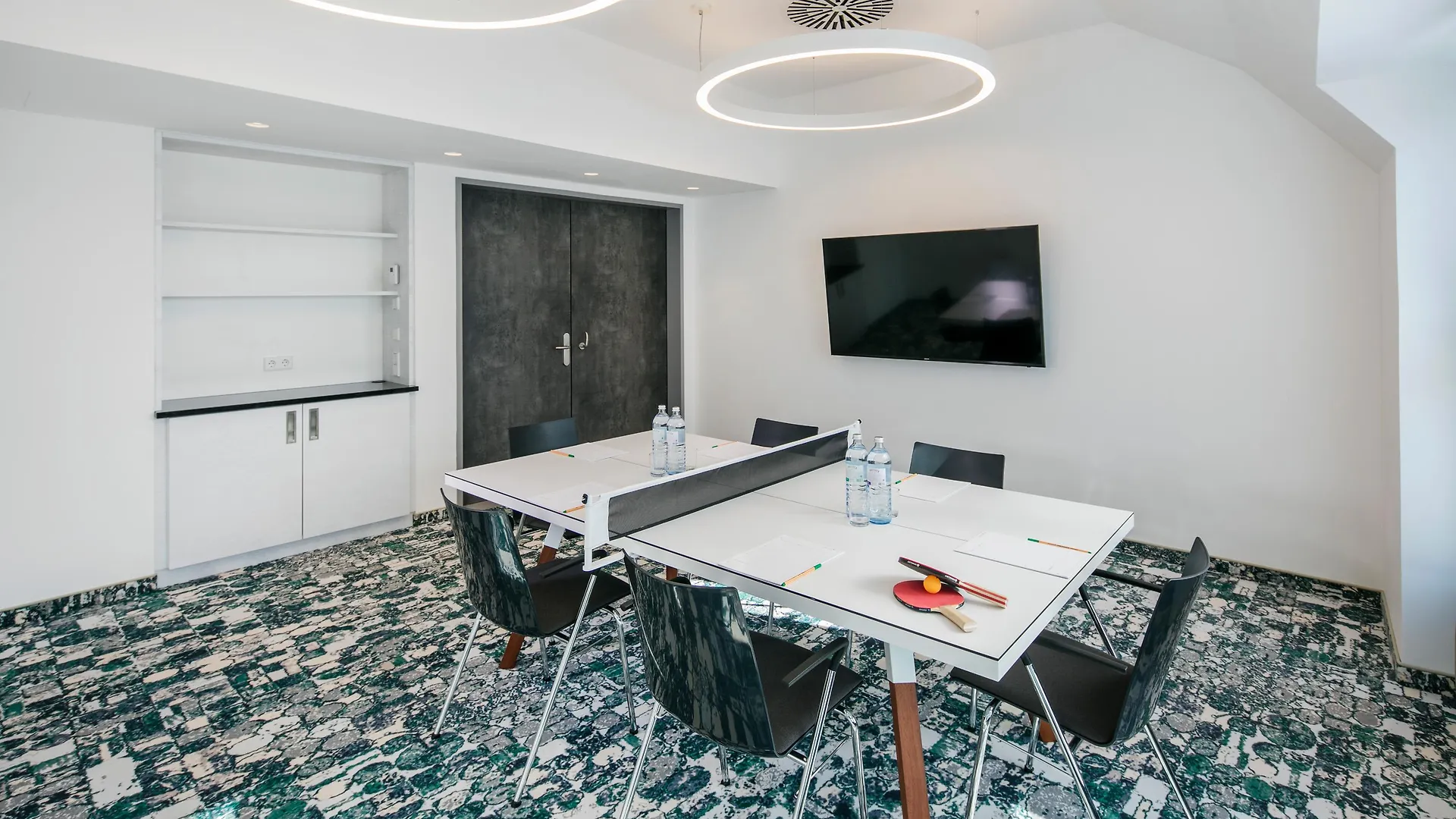 Arcotel Donauzentrum Wien 4*, Viyana