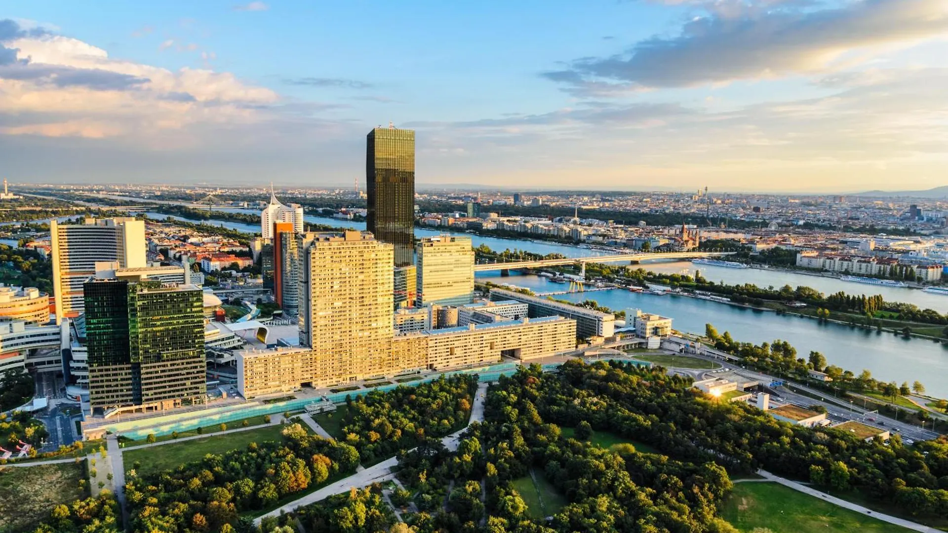 Arcotel Donauzentrum Wien Avusturya