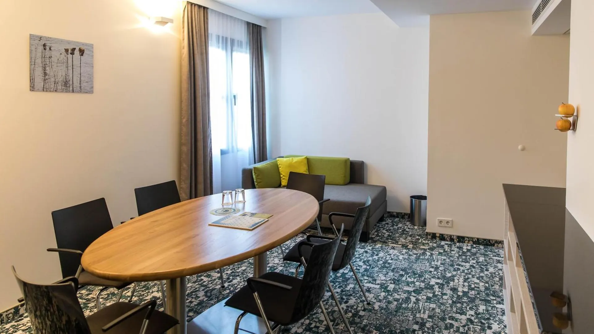 Arcotel Donauzentrum Wien 4*, Viyana Avusturya